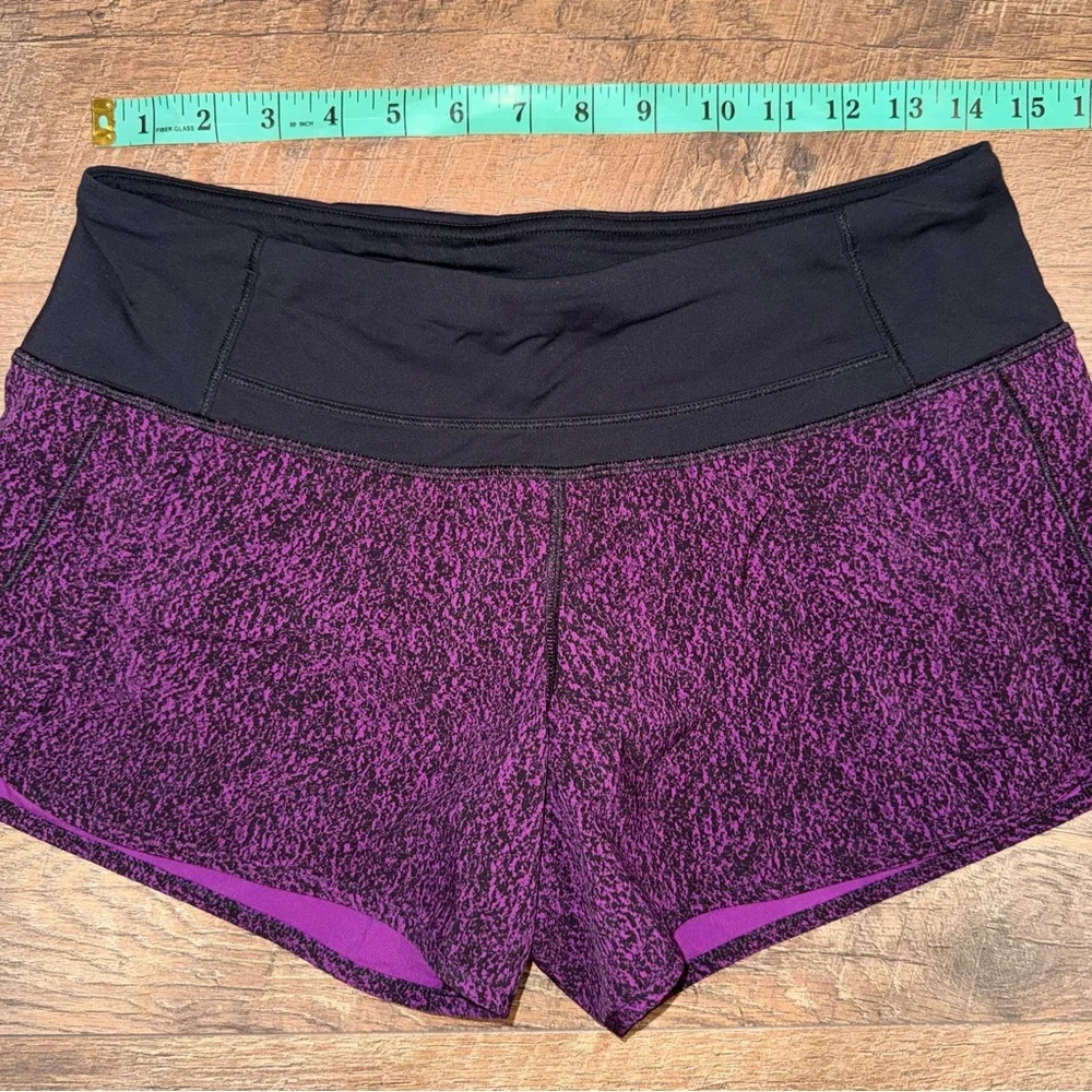 Lululemon Athletica Run Times Shorts in Circuit Aurora Black / Black 4”